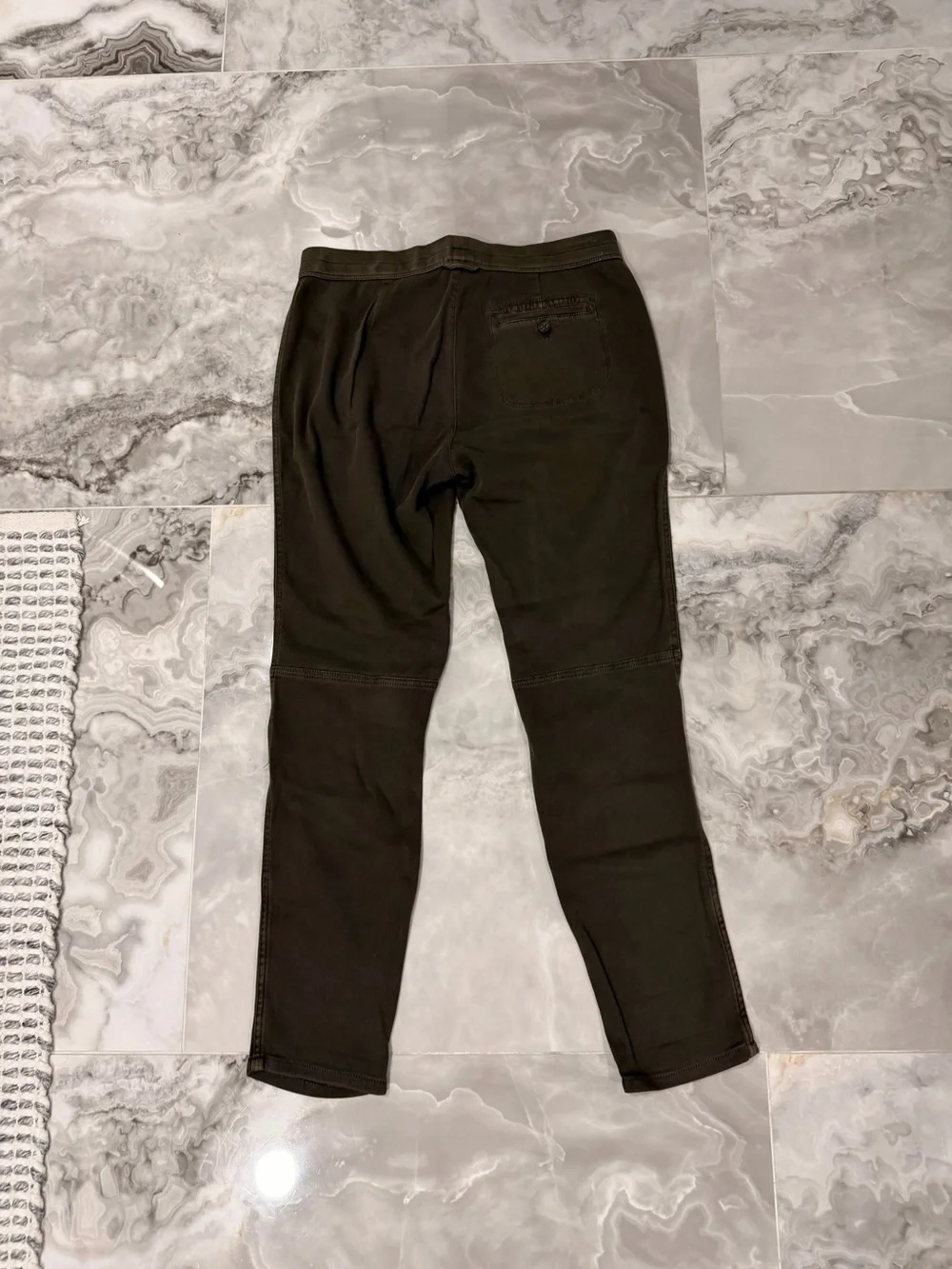 James Perse SOFT DRAPE PANT color Smoky Green Pigment - Picture 7 of 7